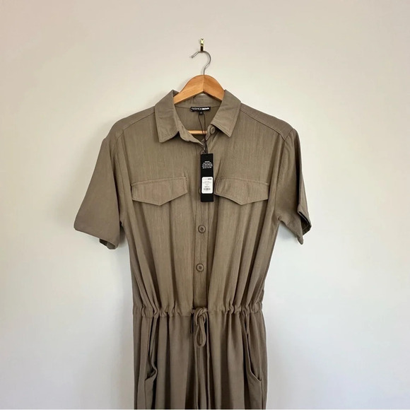 Fashion Nova NWT Light Weight Jumpsuit Size: S - Picture 5 of 5